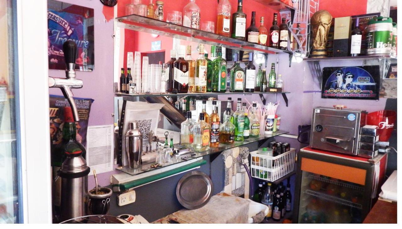 Hostel De Pichincha Gualeguaychú エクステリア 写真